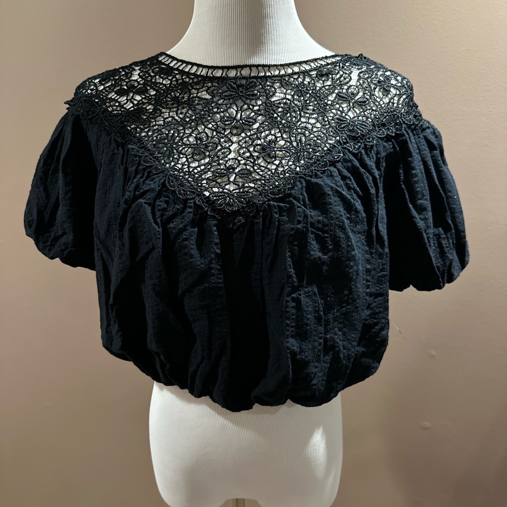 Abercrombie & Fitch Black Puff Sleeve Crop Blouse